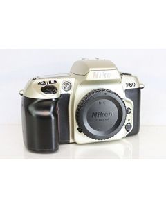 Nikon N60 Cámara SLR de 35 mm (solo carrocería) (renovada)